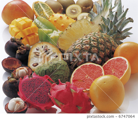 Tropical fruits Tropical fruits 6747064