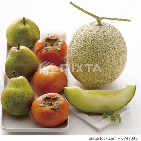 Masked melon and persimmon and La France Masked melon and persimmon and La France 6747346