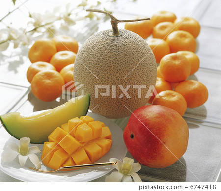 甜瓜和橘子 6747418