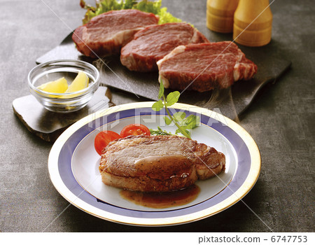 Kuroge Wagyu fillet steak Kuroge Wagyu fillet steak 6747753