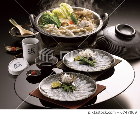 Blowfish dumpling pot & Tamburfushi sashimi 6747869