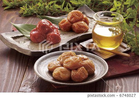 梅子和蜂蜜 6748027