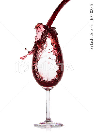 pouring red wine 6748286