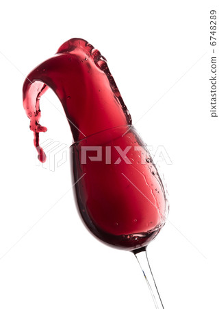 red wine splash red wine splash 6748289