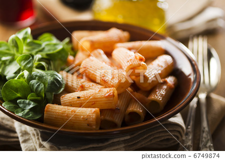 Pasta 6749874