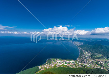 View from Kamiakudake 6750541