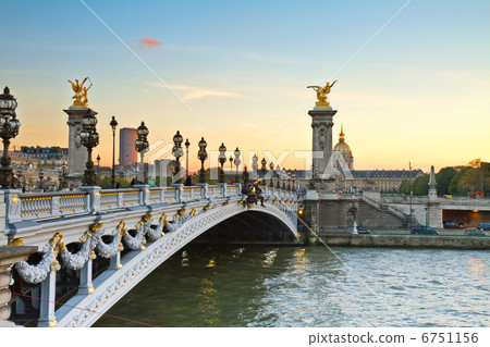 Bridge of Alexandre III at sunset 6751156