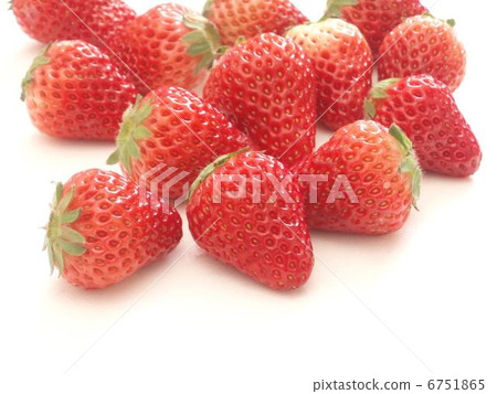Strawberries Strawberries 6751865