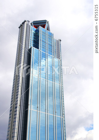 Osaka Prefecture Government Office 6755315