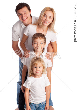 Happy family 6761268