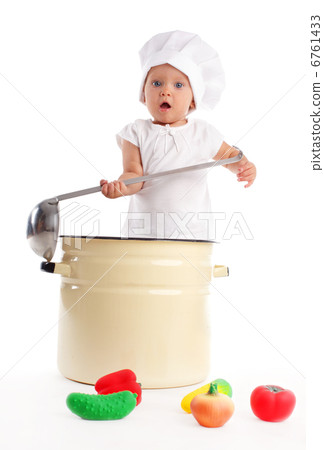 Baby in pan Baby in pan 6761433