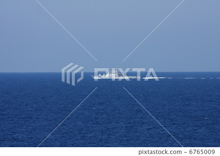 龐大的巡邏艦 龐大的巡邏艦 6765009