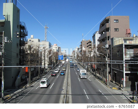 在Hanpachi-dori Suginami Ward 6765087