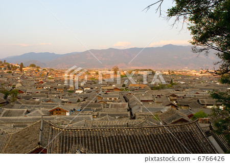 roofs of lijiang old town, yunnan, china 6766426