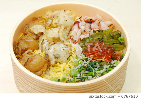 Lunch box of delicious seafood fortune 6767610