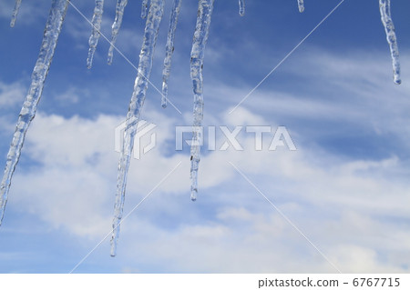 冰柱和藍天 冰柱和藍天 6767715