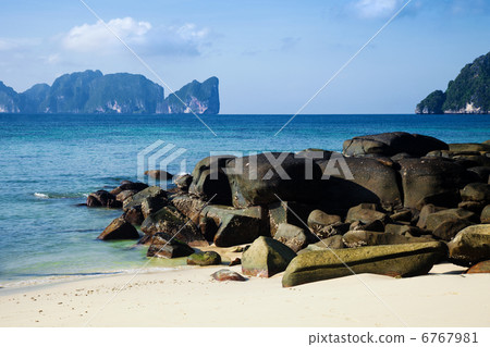 morning in Phi phi island Thailand morning in Phi phi island Thailand 6767981