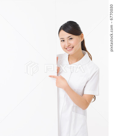 年輕的女士 年輕的女士 6770880