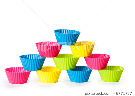 baking silicone cups for cupcakes or muffins 6771737