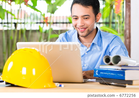 Architect working at home 6772256