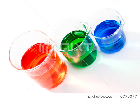Three beakers of different colour and size Three beakers of different colour and size 6779077