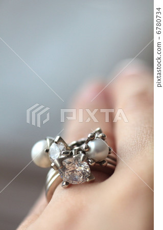 Three-row silver ring with large charm 6780734