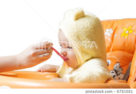 feeding cute baby boy 7 feeding cute baby boy 7 6781081