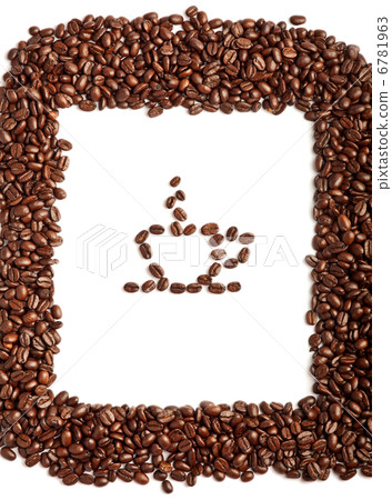 Coffee beans border with coffe cup beans 6781963