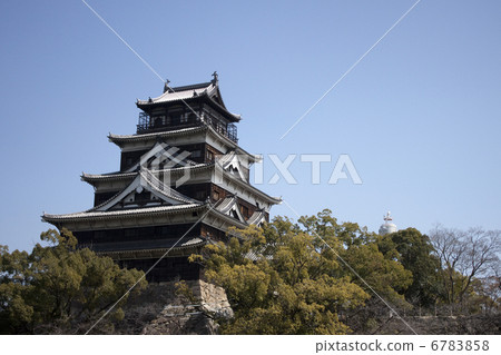 Hiroshima Castle in blue sky 6783858