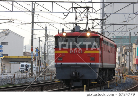 JR貨物EF 67 No. 105續費車 JR貨物EF 67 No. 105續費車 6784779