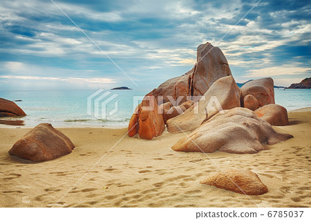 Beach 6785037