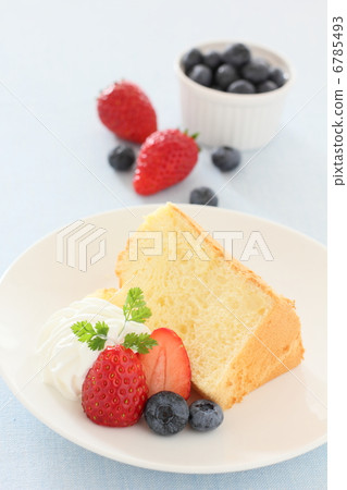Chiffon cake sweets fruit 6785493