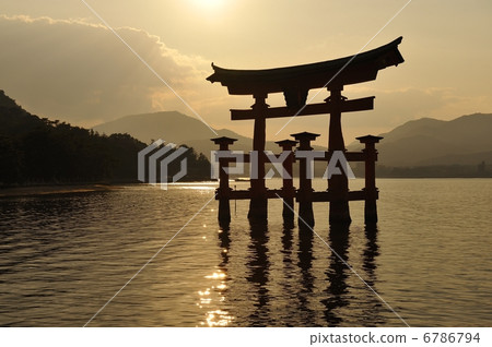 Otorii在黃昏 6786794