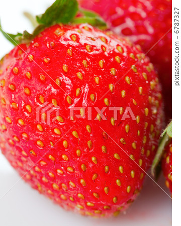 strawberry 6787327