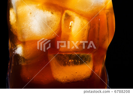 whiskey closeup 6788208