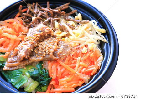 Delicious bibimbap 6788714