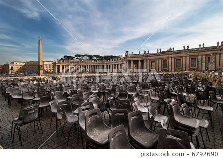 St. Peter's square, Vatican 6792690