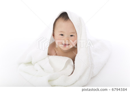 Baby naked Baby naked 6794384