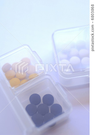 Pill Case 6803868