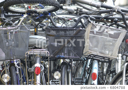 Stacked bike bicycles 6804788