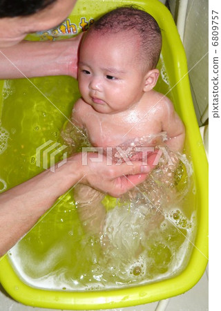 寶寶洗澡 6809757