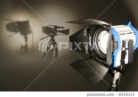 Studio Lighting. 6810121