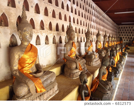 Laos Vientiane Wat Sisakat Buddha statue Laos Vientiane Wat Sisakat Buddha statue 6812573