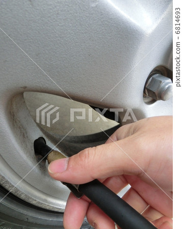 檢查氣壓 6814693