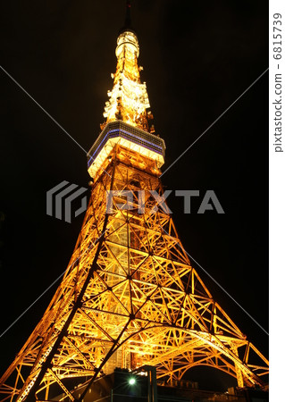 Night view Tokyo Tower 6815739