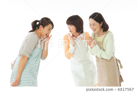 家庭主婦（中老年人） 6817567