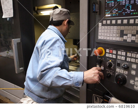 工人勞動鎮工廠工匠工廠製造 工人勞動鎮工廠工匠工廠製造 6819610
