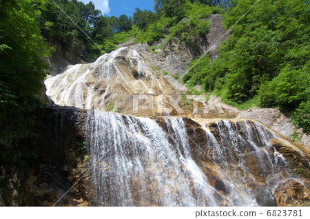 永垣市白山超級森林路 永垣市白山超級森林路 6823781