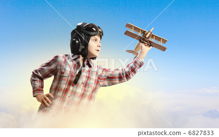 Little boy in pilots hat Little boy in pilots hat 6827833