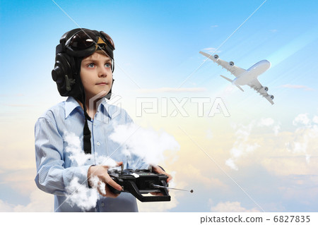 Little boy in pilots hat Little boy in pilots hat 6827835